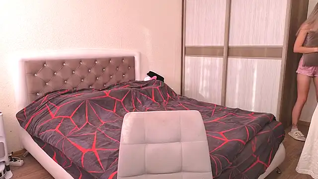 hello kittyyk online show from 17, 10, 2025