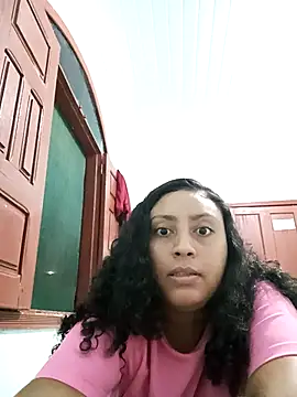 Snapshot of ZS_Oficial chatting on 5, 10, 2025 ZS Oficial online show from 5, 10, 2025