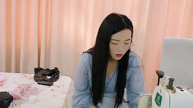 Snapshot of CCOO520 chatting on 6, 11, 2025 CCOO520 online show from 6, 11, 2025