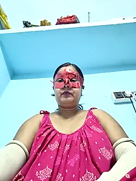 Snapshot of misti02 chatting on 8, 10, 2025 misti02 online show from 8, 10, 2025