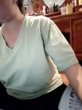 Snapshot of Babyloudi chatting on 16, 10, 2025 Babyloudi online show from 16, 10, 2025