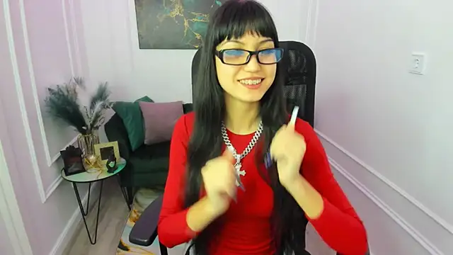 Snapshot of TiffanyYounge chatting on 5, 2, 2026 TiffanyYounge online show from 5, 2, 2026