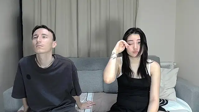 Snapshot of KyleAndJulia chatting on 16, 10, 2025 KyleAndJulia online show from 16, 10, 2025