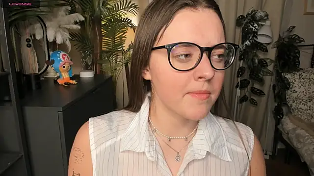 ThelmaJusto online show from 12, 2, 2026