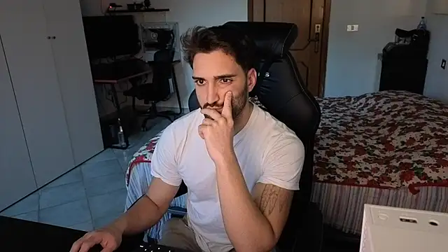 Al3xox02 online show from 5, 2, 2026