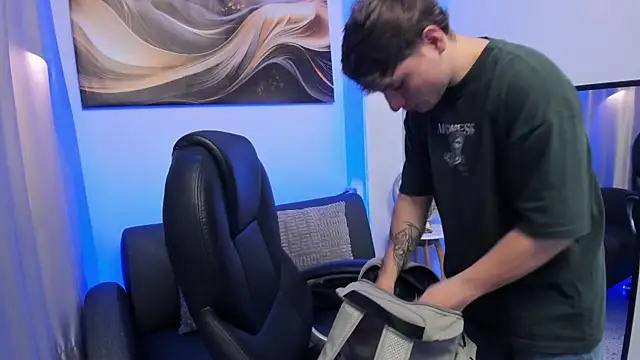 Leoo Miller online show from 15, 2, 2026