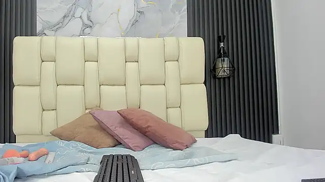 antonelasc online show from 7, 10, 2025