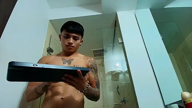 Maximo DeLa Rosse online show from 13, 10, 2025