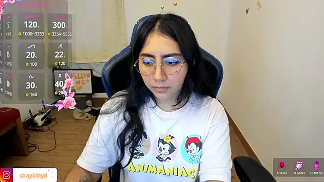 Snapshot of LoveLyy- chatting on 6, 2, 2026 LoveLyy- online show from 6, 2, 2026