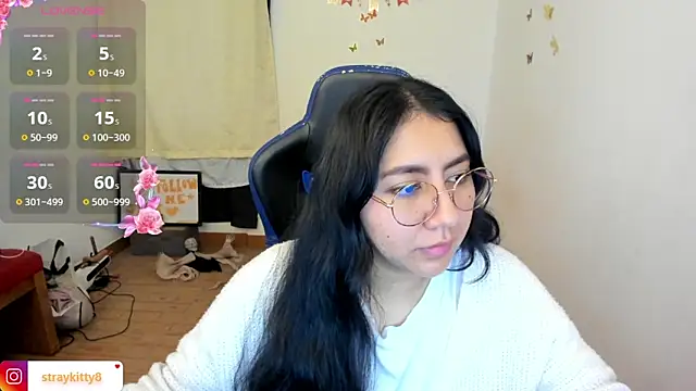 Snapshot of LoveLyy- chatting on 9, 2, 2026 LoveLyy- online show from 9, 2, 2026