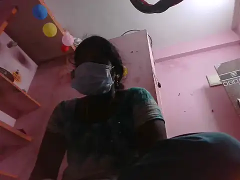 Snapshot of Eswar77 chatting on 15, 10, 2025 Eswar77 online show from 15, 10, 2025