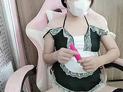 Snapshot of JannaDaam chatting on 11, 10, 2025 JannaDaam online show from 11, 10, 2025