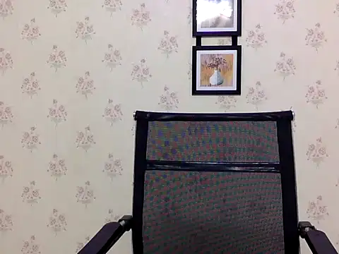 Snapshot of cute_zaraa chatting on 15, 10, 2025 cute zaraa online show from 15, 10, 2025