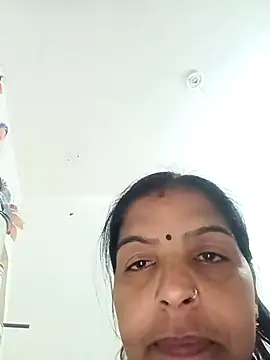 Sapnahot34 online show from 5, 12, 2025