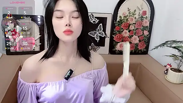 Snapshot of T-TeaR chatting on 7, 6, 2026 T-TeaR online show from 7, 6, 2026