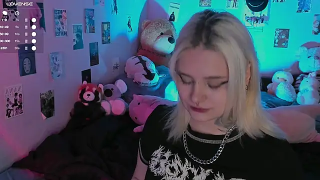 Snapshot of bixxxiz chatting on 18, 11, 2025 bixxxiz online show from 18, 11, 2025