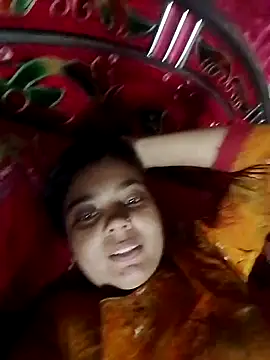 ayesha0001122 online show from 17, 10, 2025