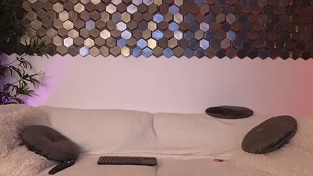 Snapshot of Ashley_luxx chatting on 4, 2, 2026 Ashley luxx online show from 4, 2, 2026