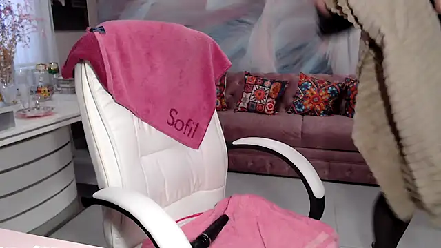 Arisa5000 online show from 8, 11, 2025