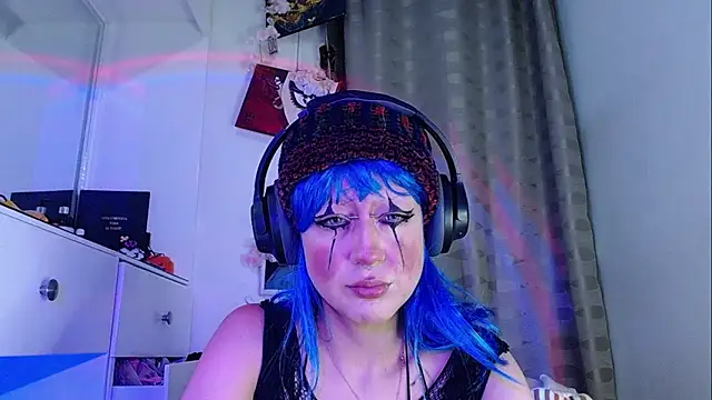 Snapshot of zora_blue777 chatting on 18, 11, 2025 zora blue777 online show from 18, 11, 2025