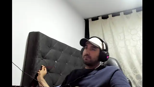 coolfriki online show from 6, 4, 2026