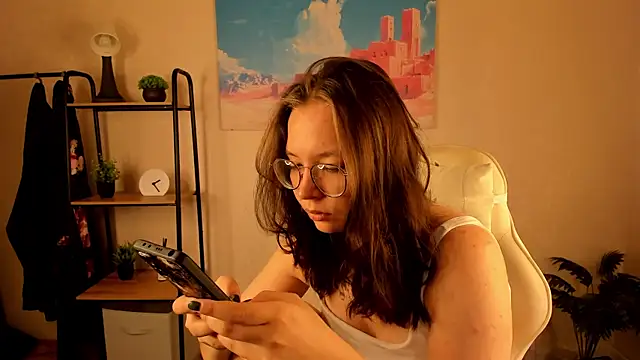 Snapshot of Nuura_Moore chatting on 9, 10, 2025 Nuura Moore online show from 9, 10, 2025