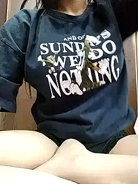 Snapshot of barbie_doll1212 chatting on 11, 10, 2025 barbie doll1212 online show from 11, 10, 2025