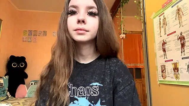 EhtelBiondi online show from 10, 11, 2025