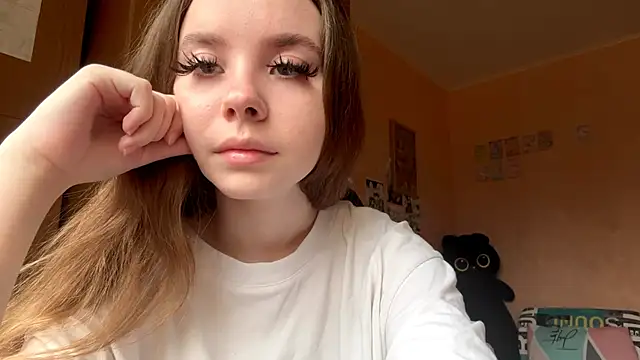 EhtelBiondi online show from 25, 11, 2025