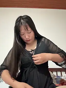 TrangNemo online show from 22, 10, 2025