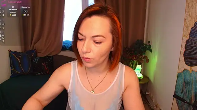 Snapshot of Serena_Foxxx chatting on 4, 6, 2026 Serena Foxxx online show from 4, 6, 2026