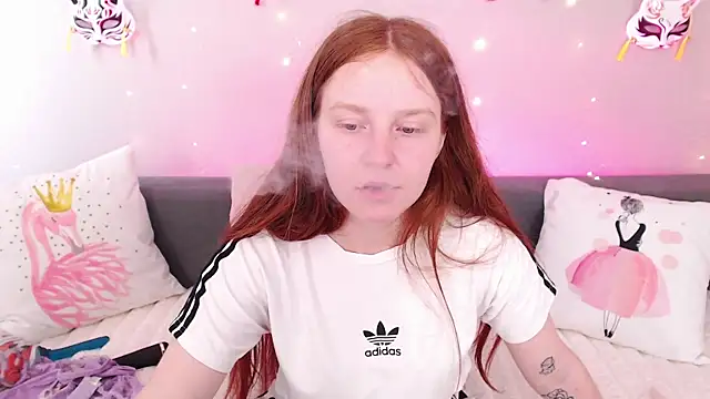 Snapshot of Evarey_ chatting on 11, 6, 2026 Evarey online show from 11, 6, 2026