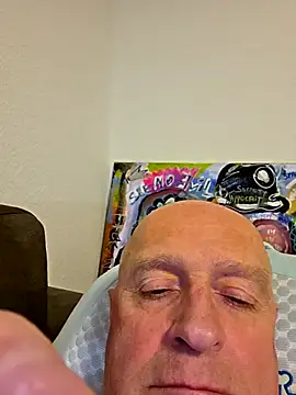 Snapshot of rudy-kralik chatting on 2, 4, 2026 rudy-kralik online show from 2, 4, 2026