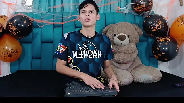 Snapshot of Brian_hot chatting on 27, 10, 2025 Brian hot online show from 27, 10, 2025