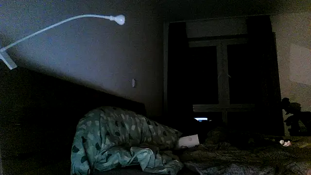 Snapshot of MolleDolle chatting on 25, 11, 2025 MolleDolle online show from 25, 11, 2025