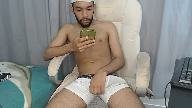 Snapshot of andresnoir_ chatting on 19, 10, 2025 andresnoir online show from 19, 10, 2025