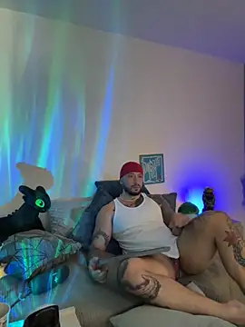 Snapshot of Dave-Max01 chatting on 13, 11, 2025 Dave-Max01 online show from 13, 11, 2025