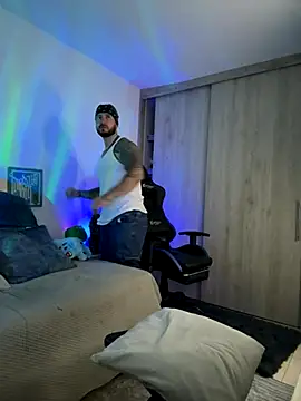 Snapshot of Dave-Max01 chatting on 23, 11, 2025 Dave-Max01 online show from 23, 11, 2025