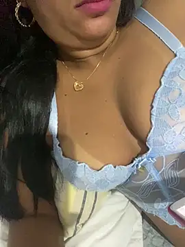 Snapshot of Brunamorenago chatting on 8, 5, 2026 Brunamorenago online show from 8, 5, 2026