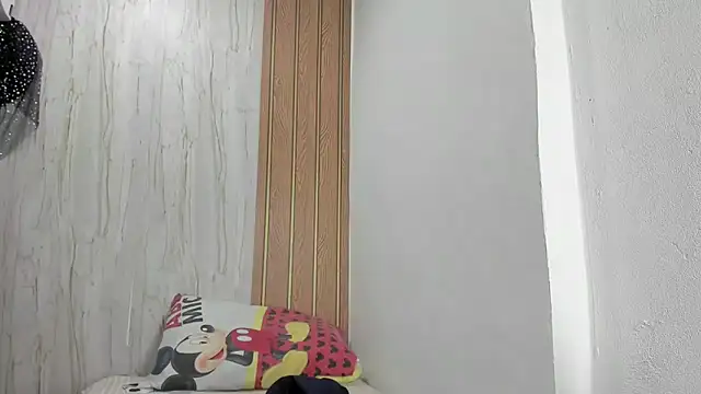 luisabecker  online show from 28, 11, 2025