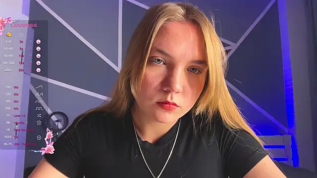 RebeccaEglitis online show from 23, 11, 2025