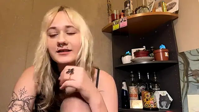 Snapshot of Ulemonala_Cute chatting on 7, 10, 2025 Ulemonala Cute online show from 7, 10, 2025