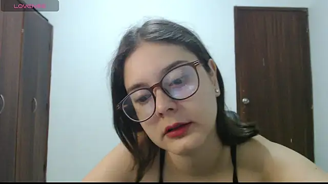CarlaLorez online show from 9, 11, 2025