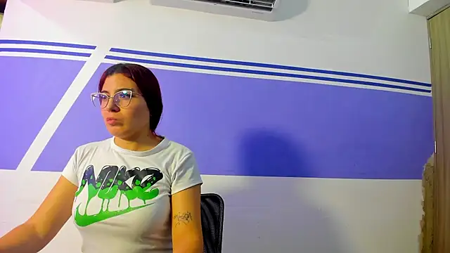 Snapshot of allison_mc chatting on 17, 6, 2026 allison mc online show from 17, 6, 2026
