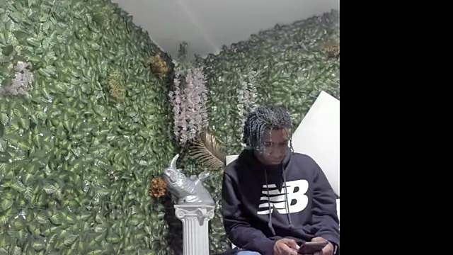 Snapshot of REDBRYAN_EBANO chatting on 11, 10, 2025 REDBRYAN EBANO online show from 11, 10, 2025