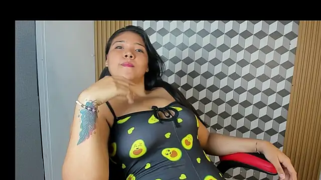 Snapshot of florence_indian chatting on 7, 10, 2025 florence indian online show from 7, 10, 2025