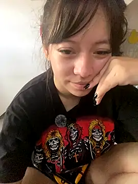 Snapshot of Damara_Rolands- chatting on 23, 10, 2025 Damara Rolands- online show from 23, 10, 2025