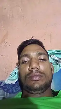 Snapshot of BiggerDickGuy chatting on 14, 11, 2025 BiggerDickGuy online show from 14, 11, 2025