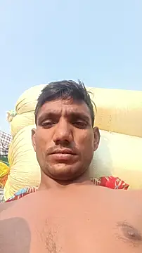 Snapshot of BiggerDickGuy chatting on 21, 11, 2025 BiggerDickGuy online show from 21, 11, 2025