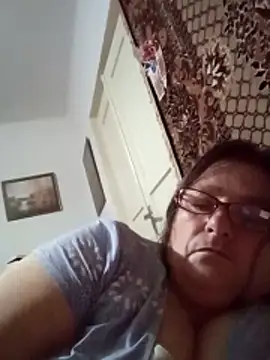 Snapshot of MilaCold5443 chatting on 28, 11, 2025 MilaCold5443 online show from 28, 11, 2025